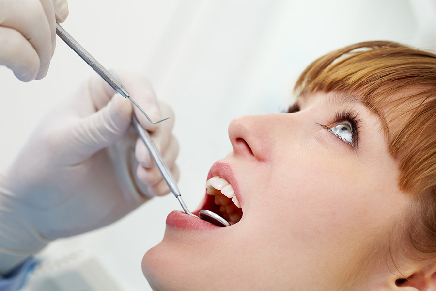 How to Choose the Right Clinic and Dentist for a Complex Dental Implant Procedure